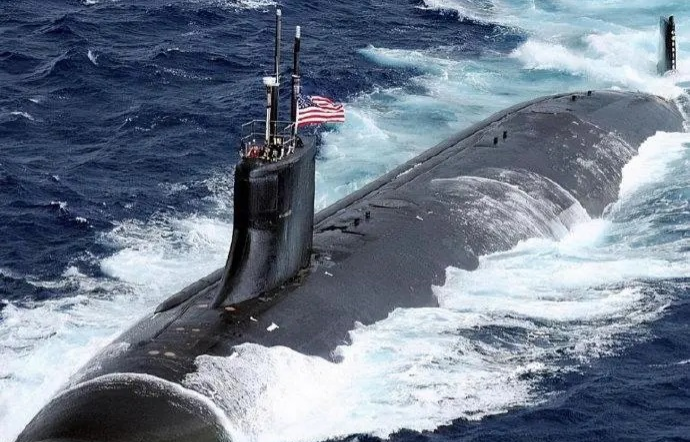 秀肌肉翻车！美军核潜艇在南海撞到了什么？